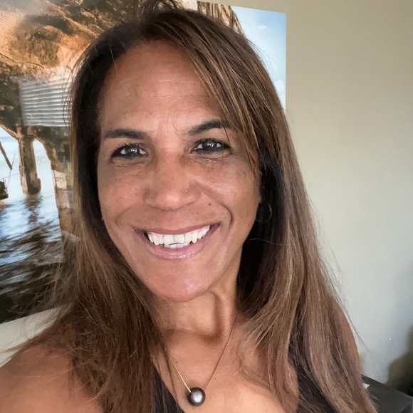 Meet your Posher, Posh - Picture 2 of 2